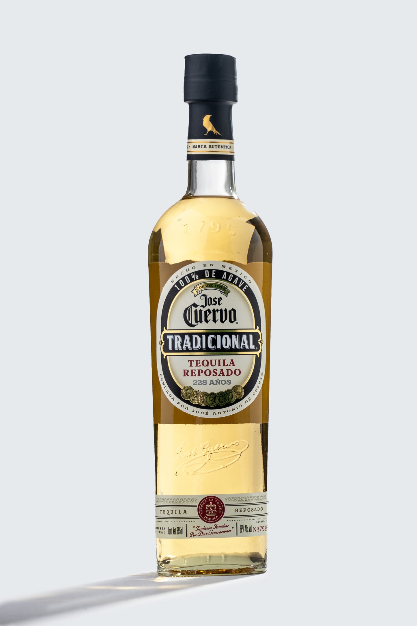 Jose Cuervo Tradicional Reposado 695 ml